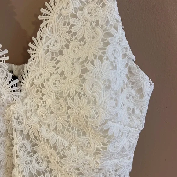 Lucy Paris Crop Tank Top - Picture 4 of 7